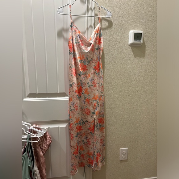 pink floral satin dress - Picture 1 of 4